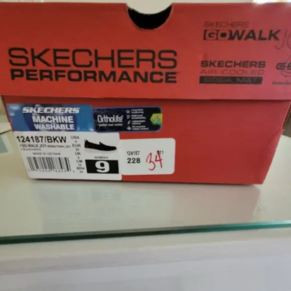 Sketchers Go Walk Joy - Picture 10 of 11